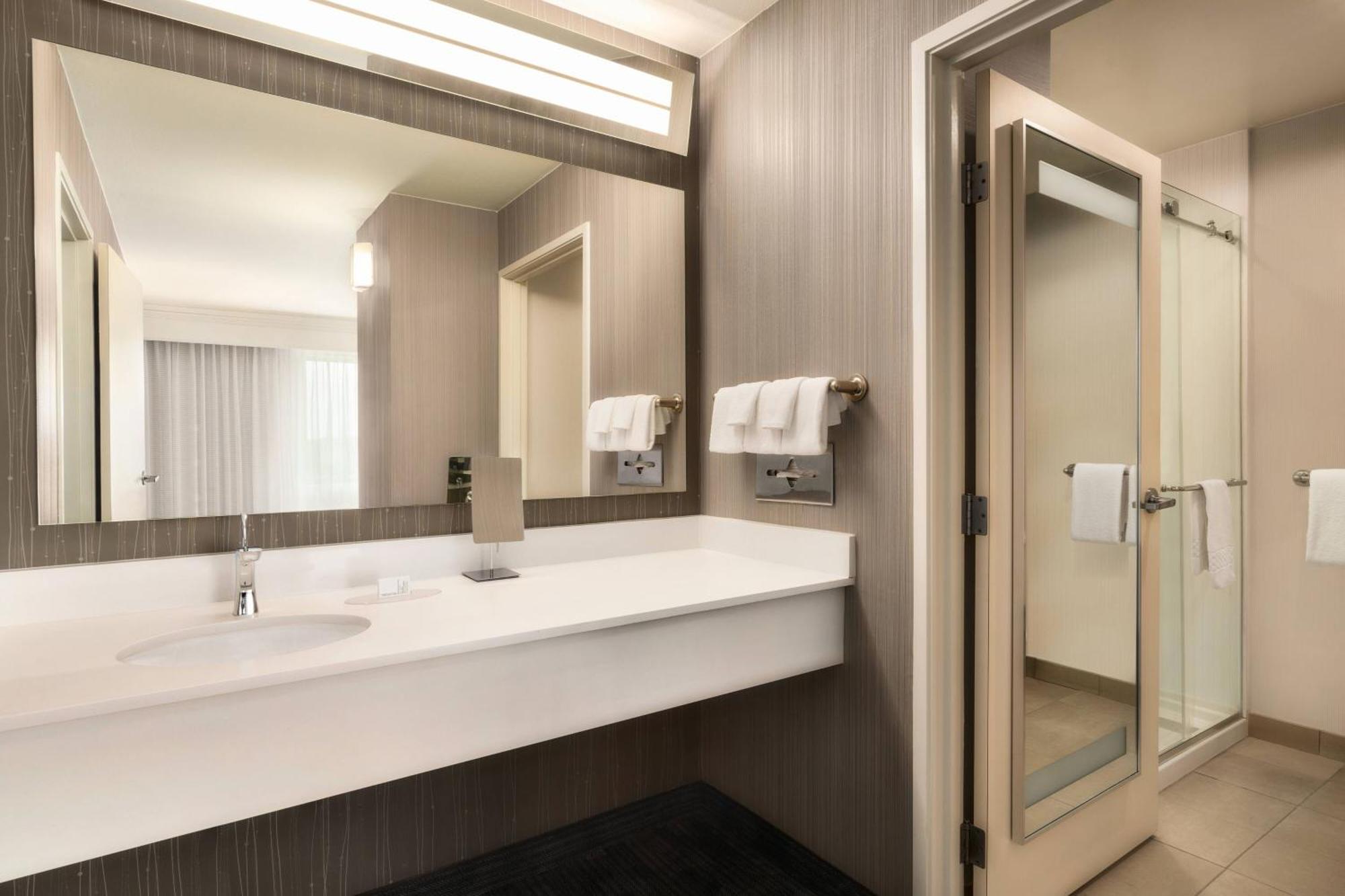 Courtyard By Marriott Philadelphia Montgomeryville North Wales Exterior photo